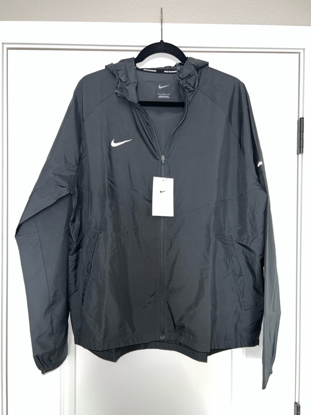 Nike Men's Miler Repel Running Jacket Size L NWT